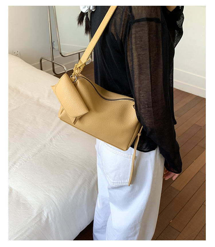 Large-capacity soft-faced single-shoulder bag for women, new style 2025, trendy and retro, stylish and fashionable, with a fashionable and high-quality crossbody bag undefined