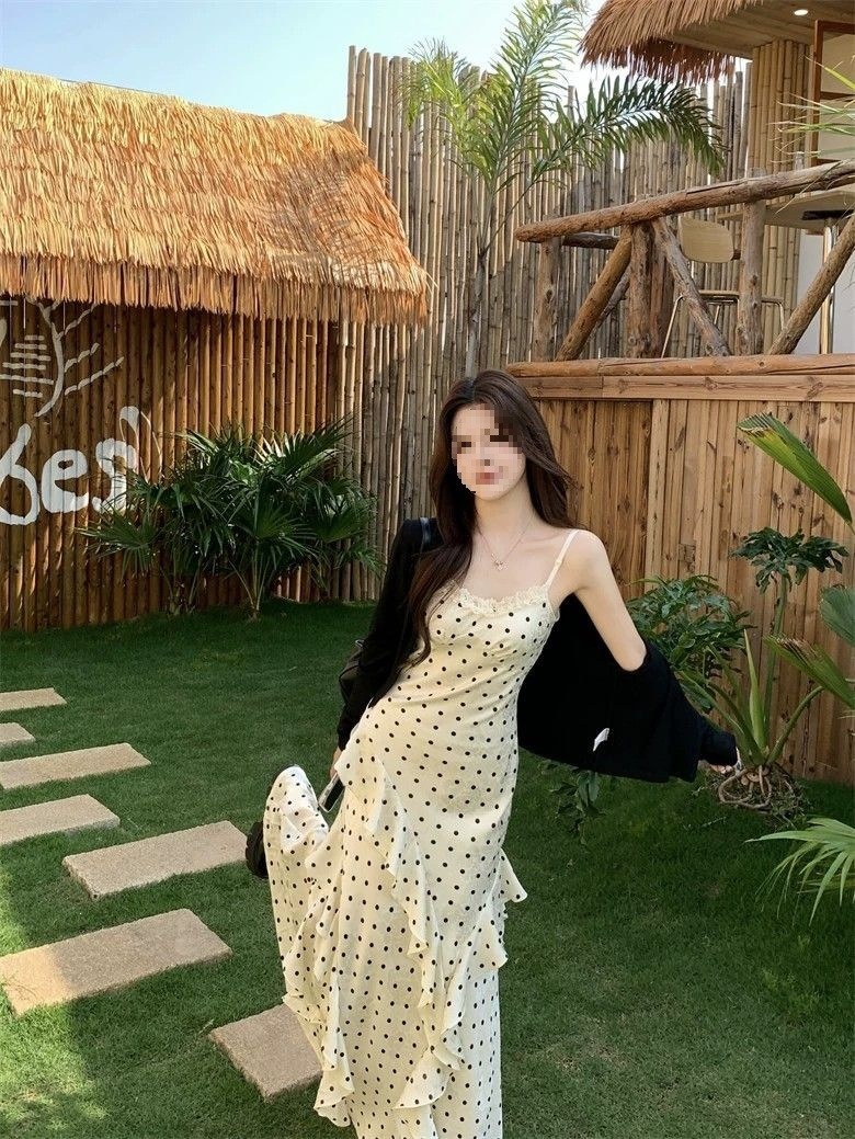 Váy maxi nữ thắt eo kiểu Pháp dây mảnh họa tiết chấm bi — Váy trắng gạo, Bộ đồ đen chi tiết 13
