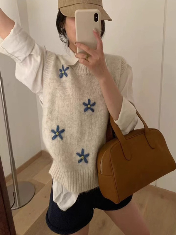 韩系刺绣无袖针织背心马甲女春秋季外搭叠穿圆领毛衣叠穿坎肩马夹|undefined