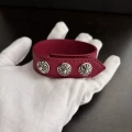 Red cross flower style (suitable for hand sizes 15 to 21)