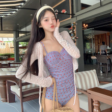 韩版游泳衣女2025新款带钢托连体两件套保守显瘦遮肚温泉度妹泳衣