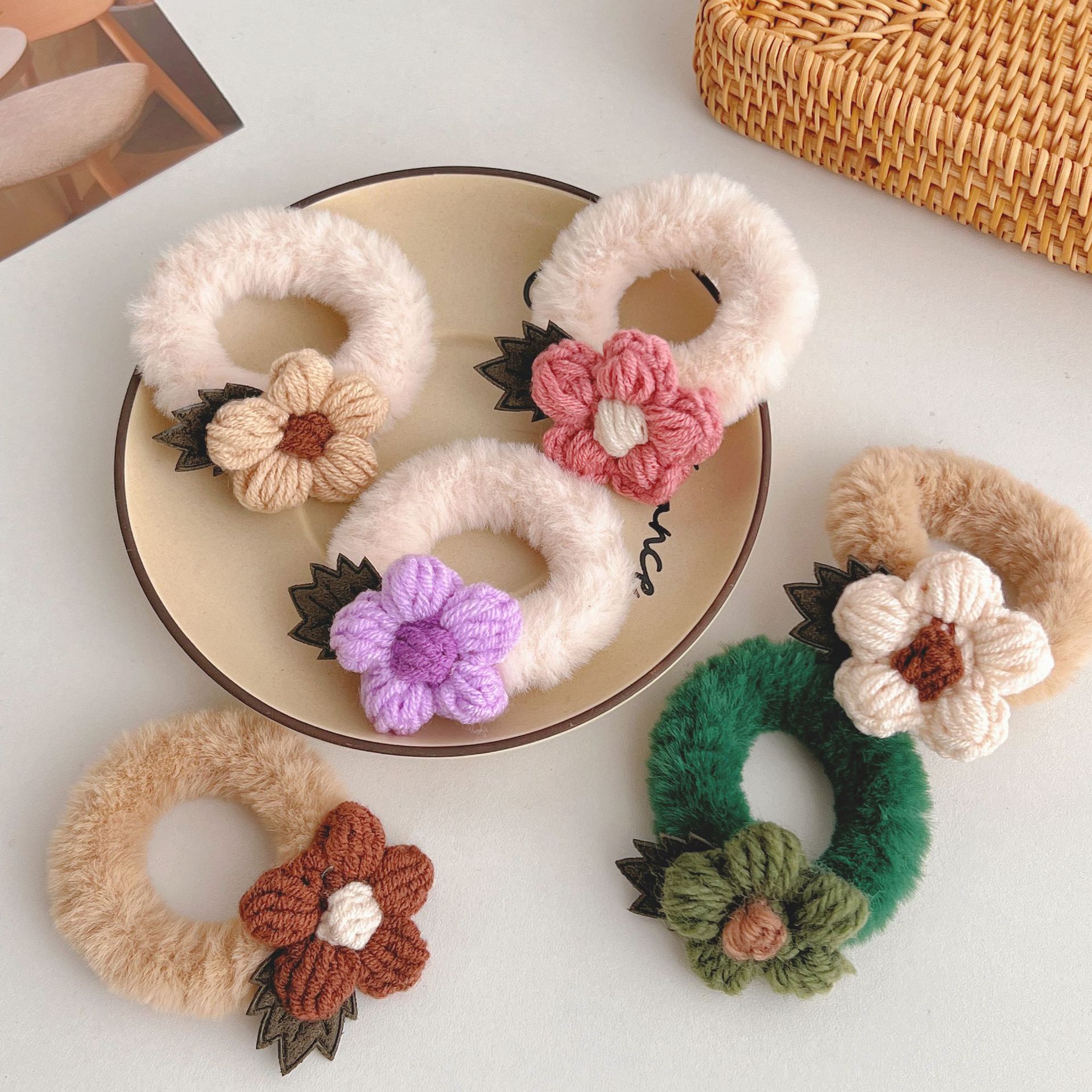 Sweet Flower Plush Patchwork Hair Tie 1 Piece display picture 2