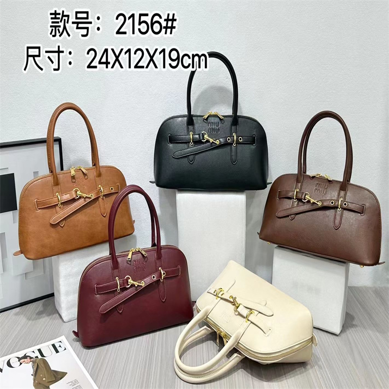 Miu 2025 New Retro Hand-Held Shell Bag Large Capacity Fashionable Shoulder Crossbody Commuter Women's Bag Handbag Miu 2025 New Retro Hand-Held Shell Bag Large Capacity Fashionable Shoulder Crossbody Commuter Women's Bag Handbag