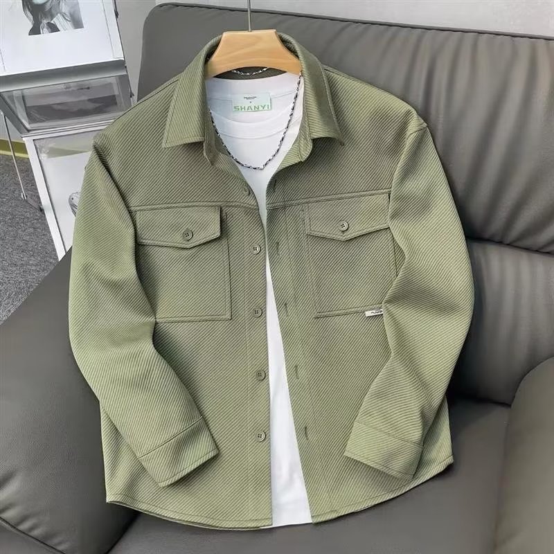 2023 Otoño Nueva textura de la camisa de los hombres de solapa de moda Bolsillo simétrico abrigo de los hombres de moda