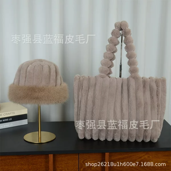Plush Bag, Simple and Fashionable Shoulder Bag, 2025 New Trendy Handbag Tote Bag, Work and Commute Quality Women's Bag