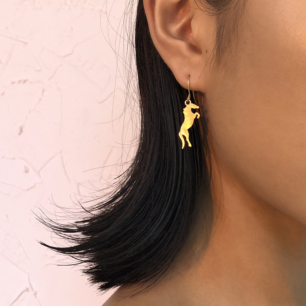 Simple Pony Shape Creative Earringspicture1