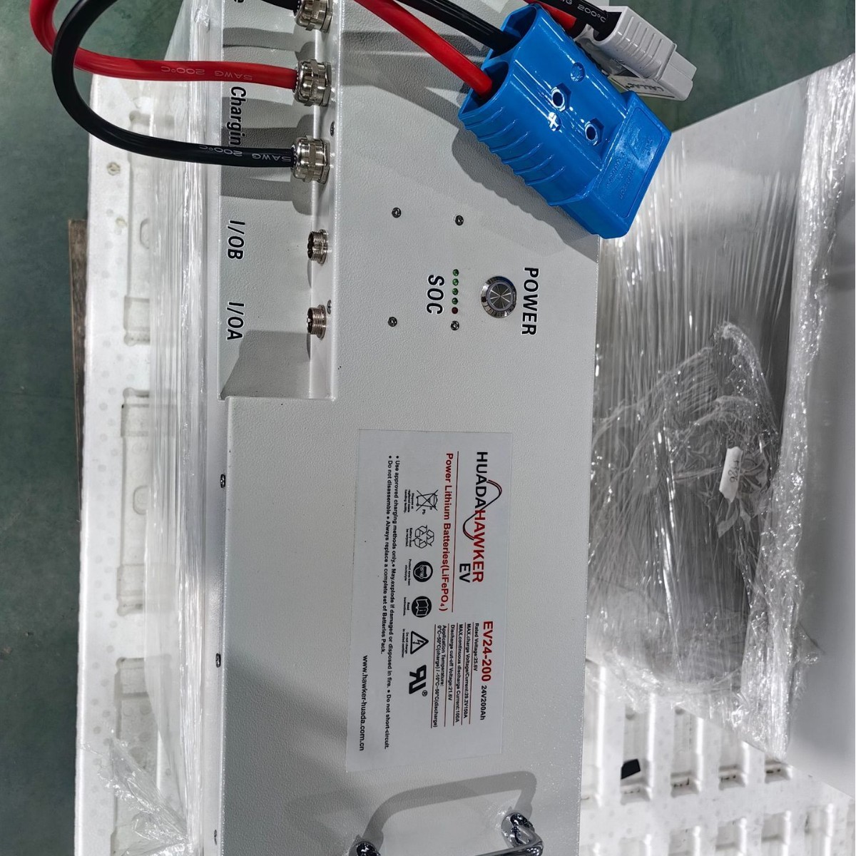 Lithium battery EV24-200 Hawk realizes real-time data interaction…