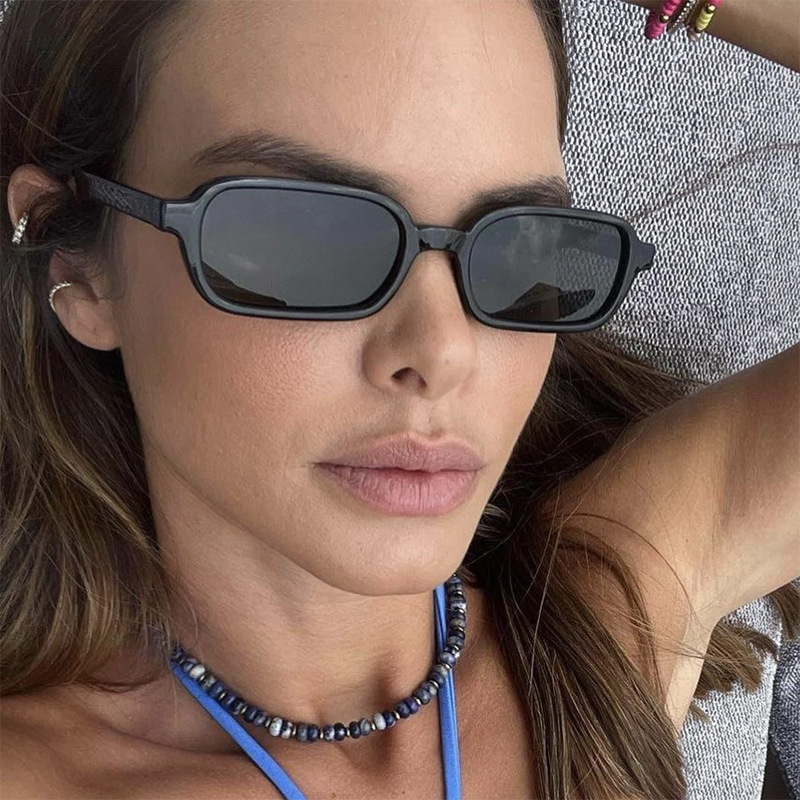 Nuevo estilo transfronterizo europeo y americano retro montura pequeña parasol rectangular gafas de sol personalidad femenina tiro callejero forma cóncava gafas de marco de miopía