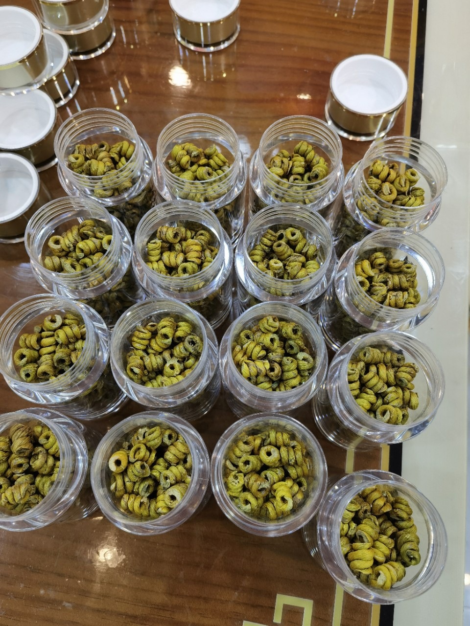 Tie Pi Shi Hu Dendrobium Feng Dou Tea Herb 200g Huoshan Origin Handmade for Tea Soup and Wine key features