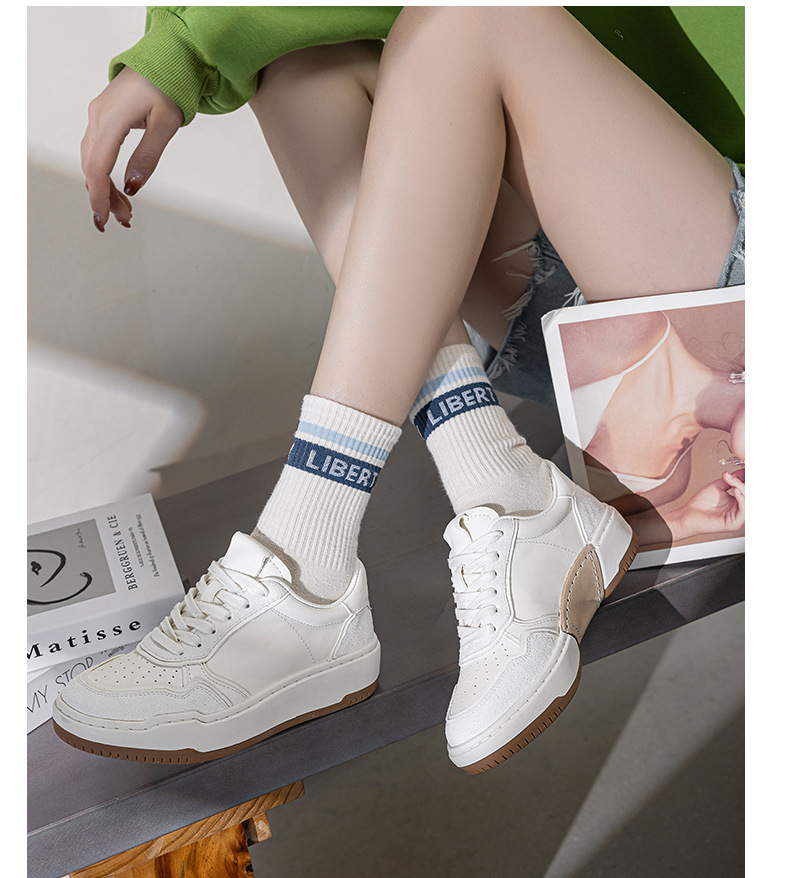 Baskets homme en cuir blanc décontractées style polyvalent_voghion.com