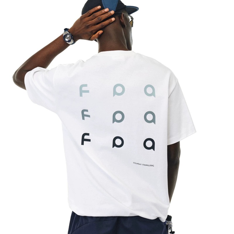 クロスボーダーFPA無地バックグラデーションブランドロゴレイアウトクールで万能なラウンドネック半袖Tシャツ男女兼用|undefined