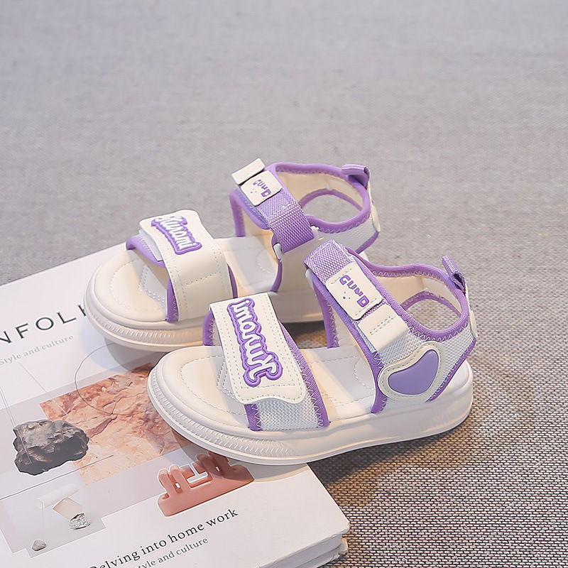 Zapatos casuales de moda para niñas versátiles 2026 verano nuevos niños huecos sandalias de dedos abiertos zapatos de princesa de amor para niñas image 7