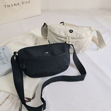 日系超轻防水斜挎包牛津布男女通用百搭单肩尼龙轻便简约马鞍胸包