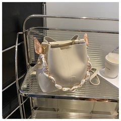 PU ショルダーバッグクロスボーダーレディースバッグ 2025 新しいファッションメッセンジャーバッグテクスチャ PU バケットバッグ多用途チェーンメッセンジャーバッグ