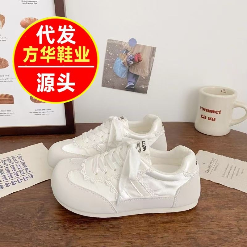 2026 zapatos de skate de tren a rayas de primavera y verano chicas nicho chic coreano transpirable delantero zapatillas deportivas de lazos