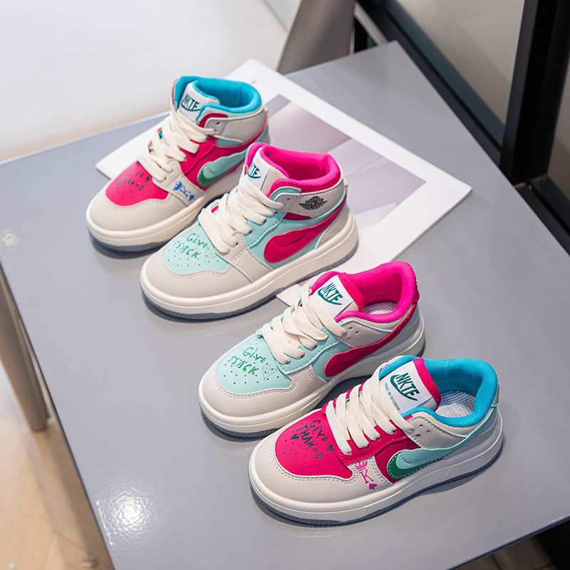 Zapatos de deporte de pato mandarín de corte bajo para niñas 2025 otoño nuevos zapatos deportivos altos para niños AJ moda para niños zapatos para niños de todo fósforo