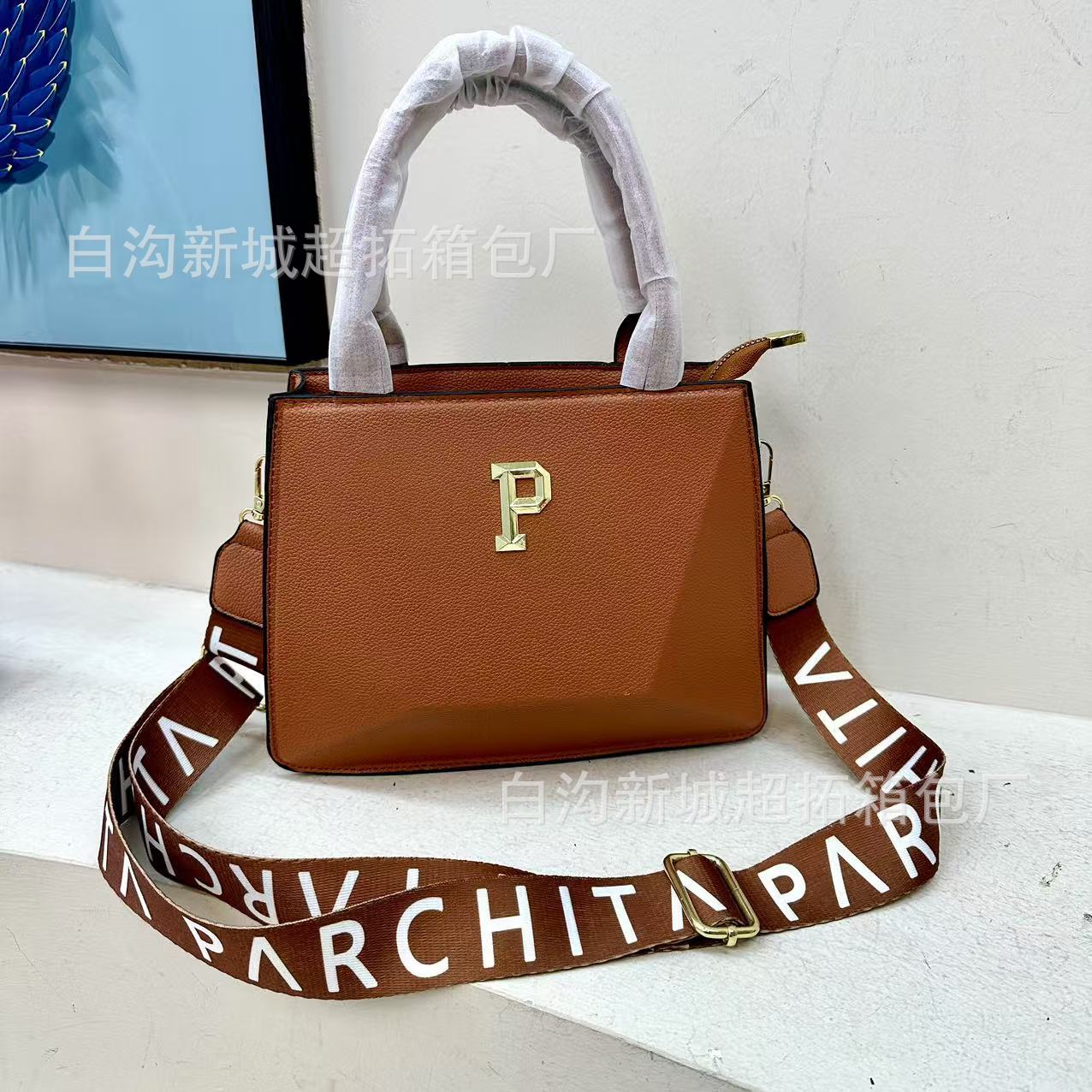 Bolsos pequeños transfronterizos para mujer, nueva moda para mujer, cadena de moda de pu, bolso de mensajero de un solo hombro, bolso de todo fósforo para celebridades de Internet, bolso de mujer