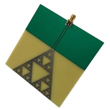UWB���l�쾀ģ�K�Ŵ�����ˇ�g�쾀 98x98mm SMA�ӿ�