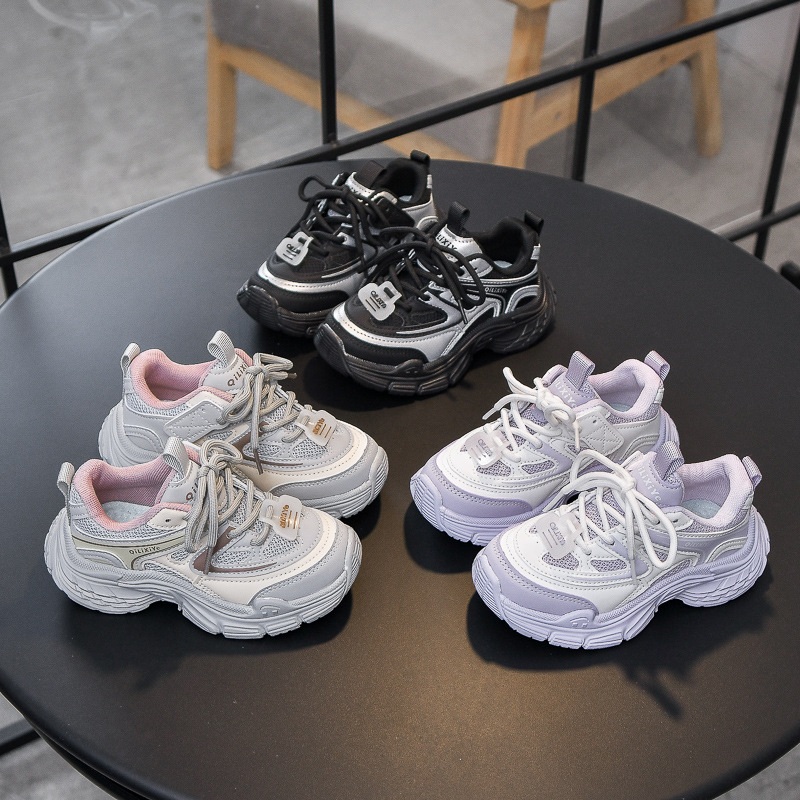 Calzado deportivo para niños 2025 primavera nueva chica versión coreana de malla transpirable zapatos de papá tesoro femenino zapatos casuales de todo fósforo