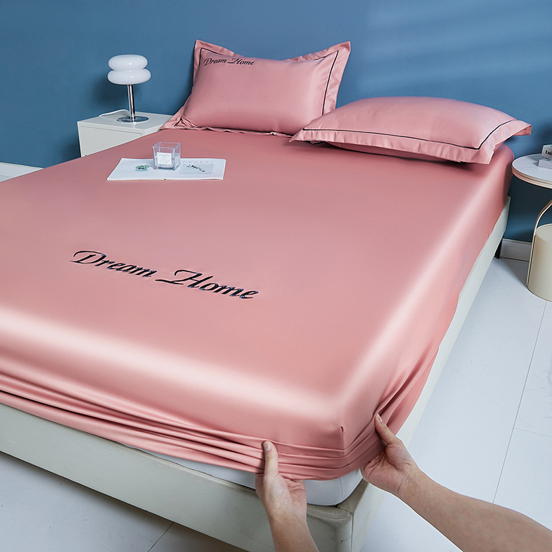 2025 nueva ropa de cama de seda de hielo fresca de verano, funda protectora de colchón de una pieza, funda de cama, juego de tres piezas 2025 nuevo