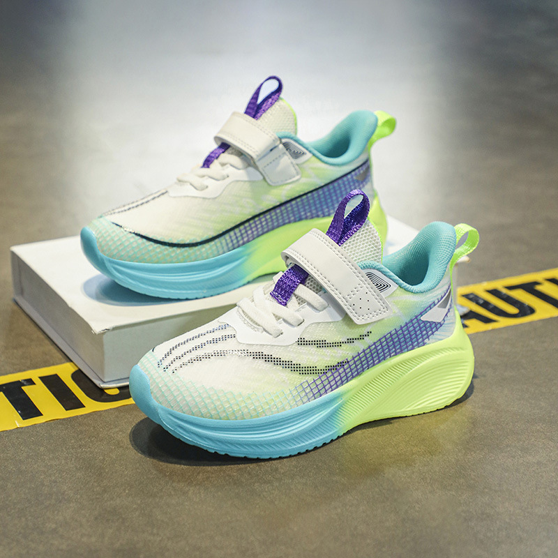 Zapatos infantiles para niños ventilados velcro zapatos deportivos de moda transfronteriza conejo rojo ocio nuevos zapatos para niños de mediano tamaño zapatos para correr