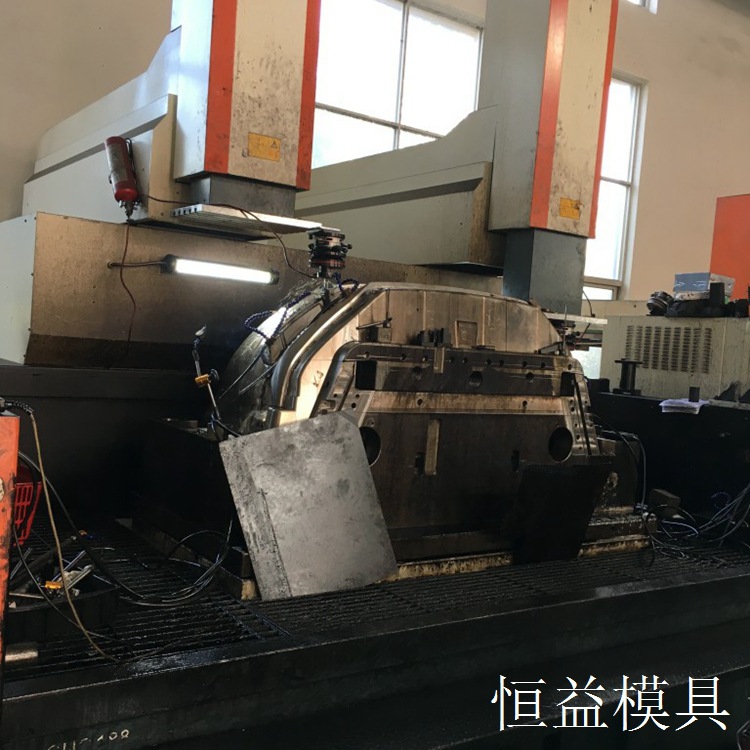 黄岩模具铝壳压铸模具盖板控制盒积水盘顶盖电源盒导光柱注塑模具