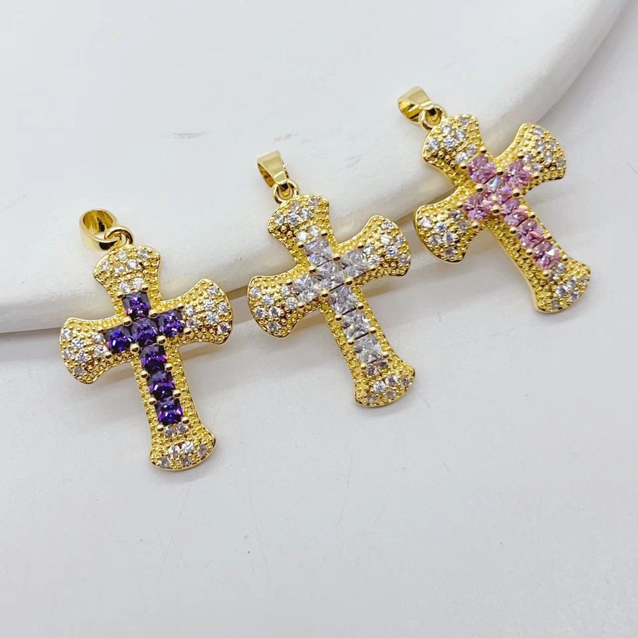 copper fashionable universal necklace with zircon