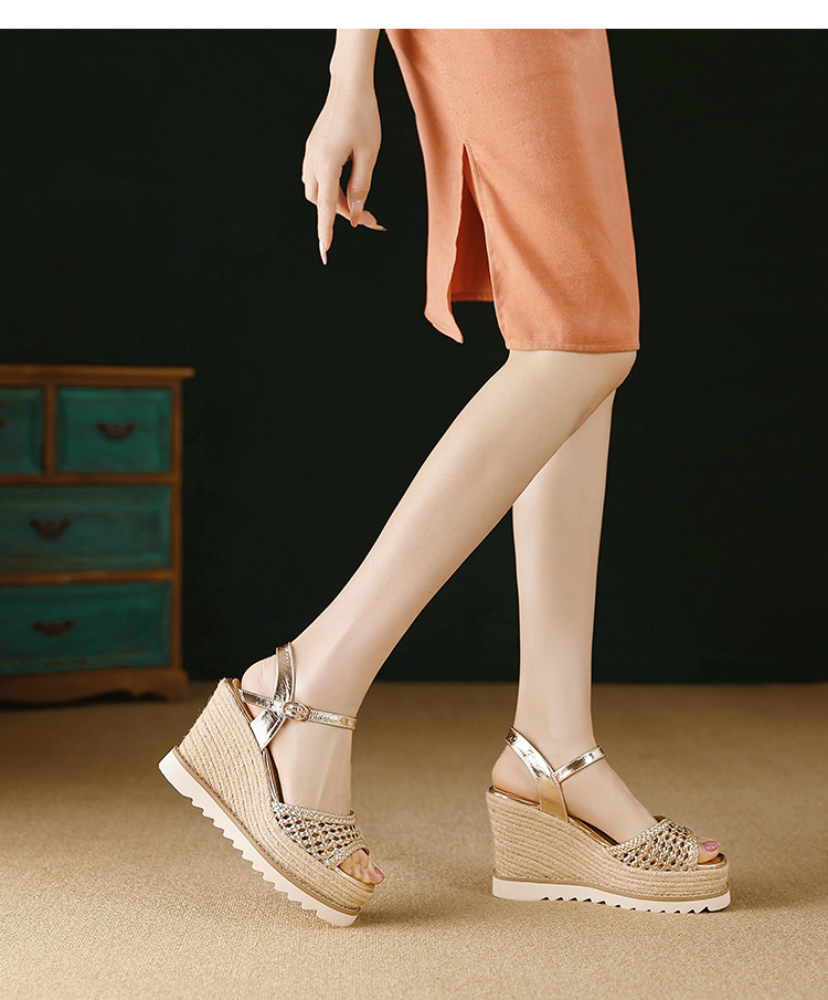 Sandal cao gót nữ mũi vuông hở ngón, đế xuồng đan rơm, gót 9 cm — màu vàng, bạc chi tiết 10
