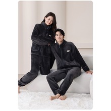 法兰绒加厚情侣家居服睡衣套装秋冬季珊瑚绒新款男女士保暖可外穿
