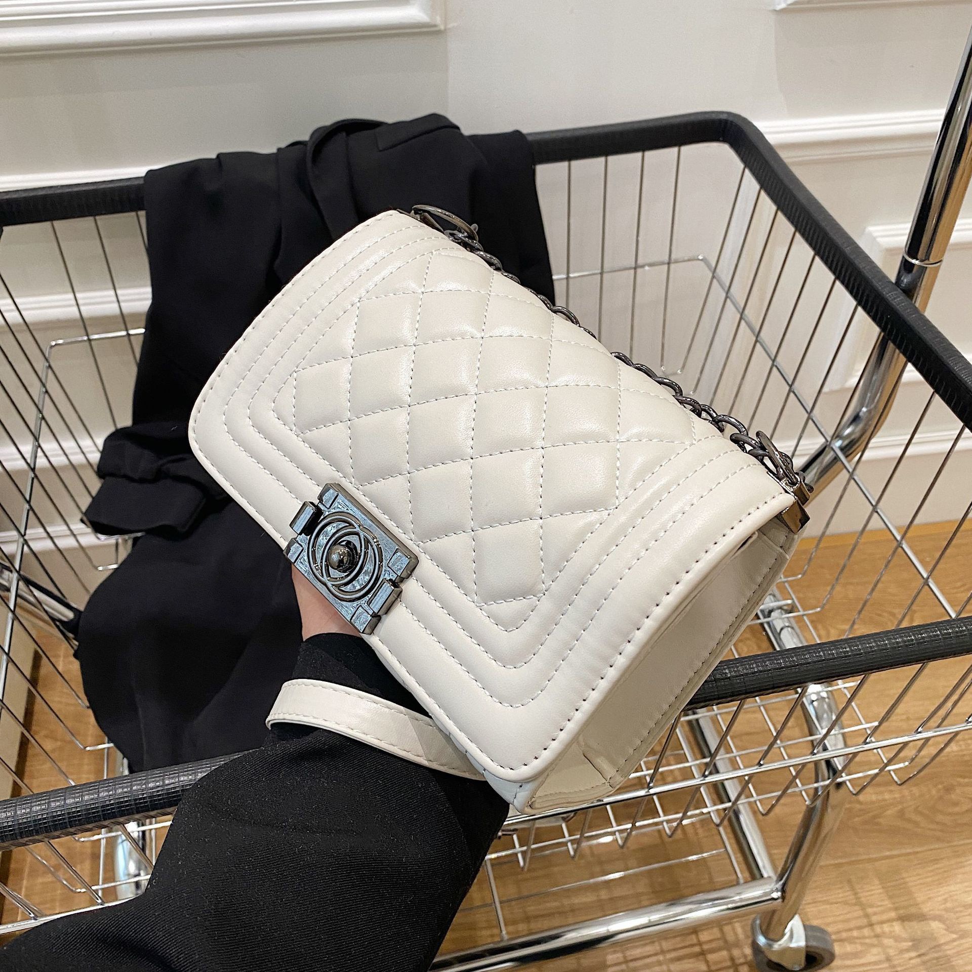 Bolsa de ombro feminina estilo coreano com corrente transversal_voghion.com