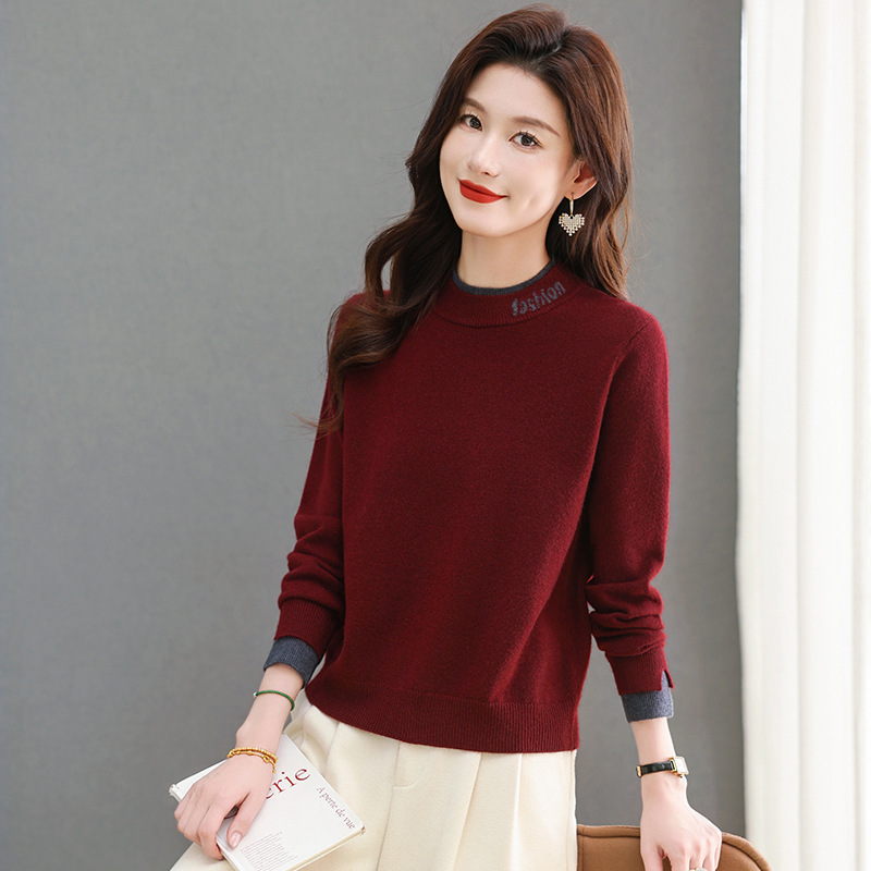 Autumn and Winter Angora Red Crewneck Sweater Women's Fashionable Short Loose Slimming Skin-friendly Wool Knitted Base Shirt Top