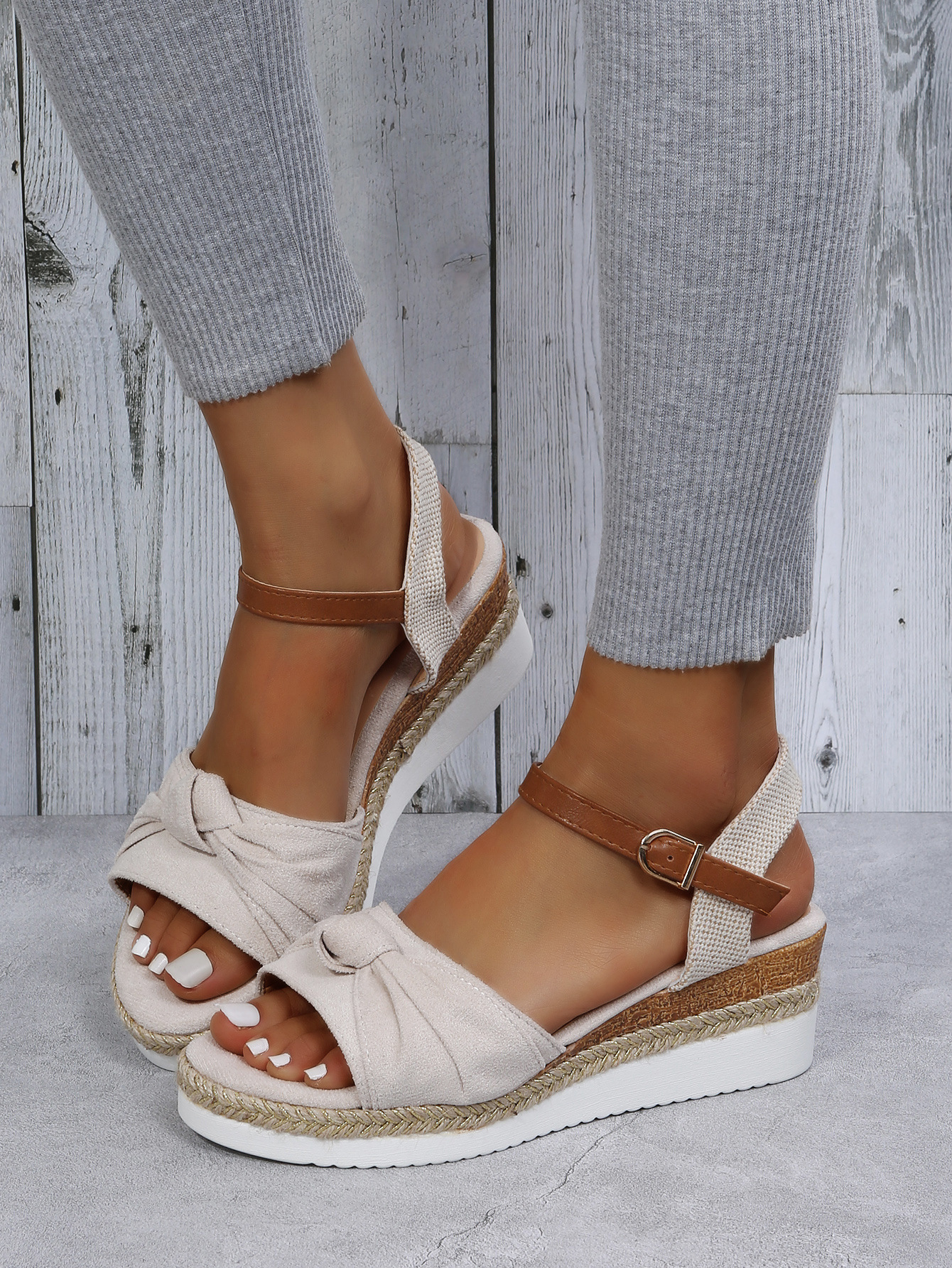 Title 16, Kadınlar için Balık Ağzı Tasarımlı Kenevir Hala...