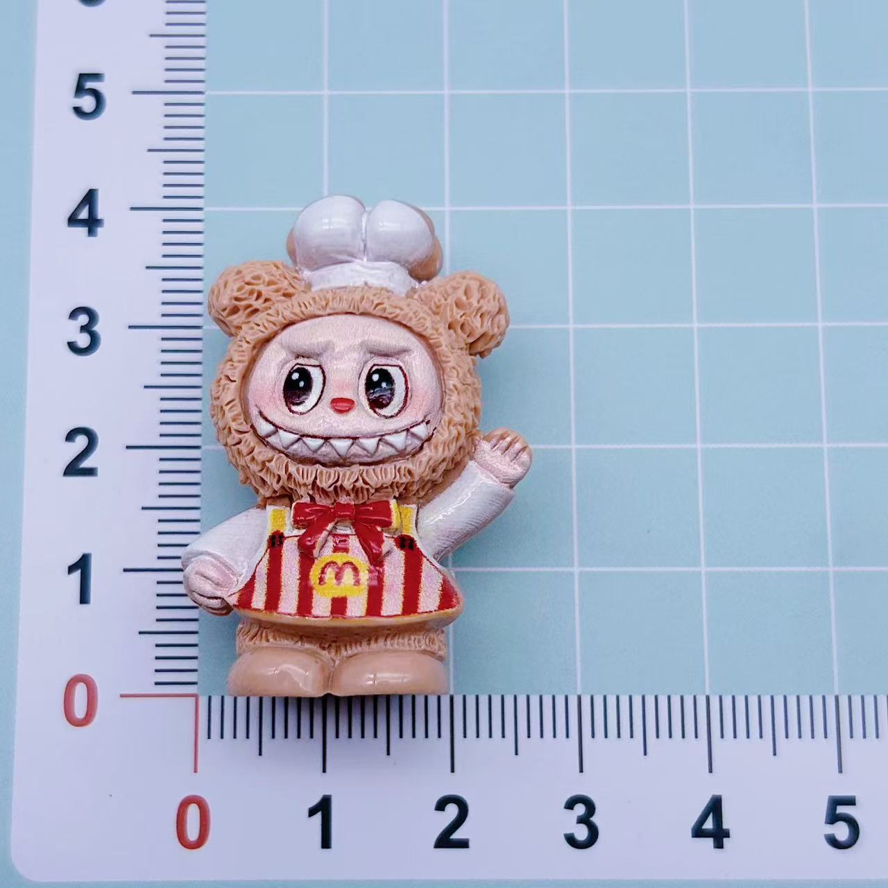 ラブブ人形樹脂アクセサリークリーム接着剤 diy 携帯電話ケースペンダント冷蔵庫マグネットドールハウス装飾卸売