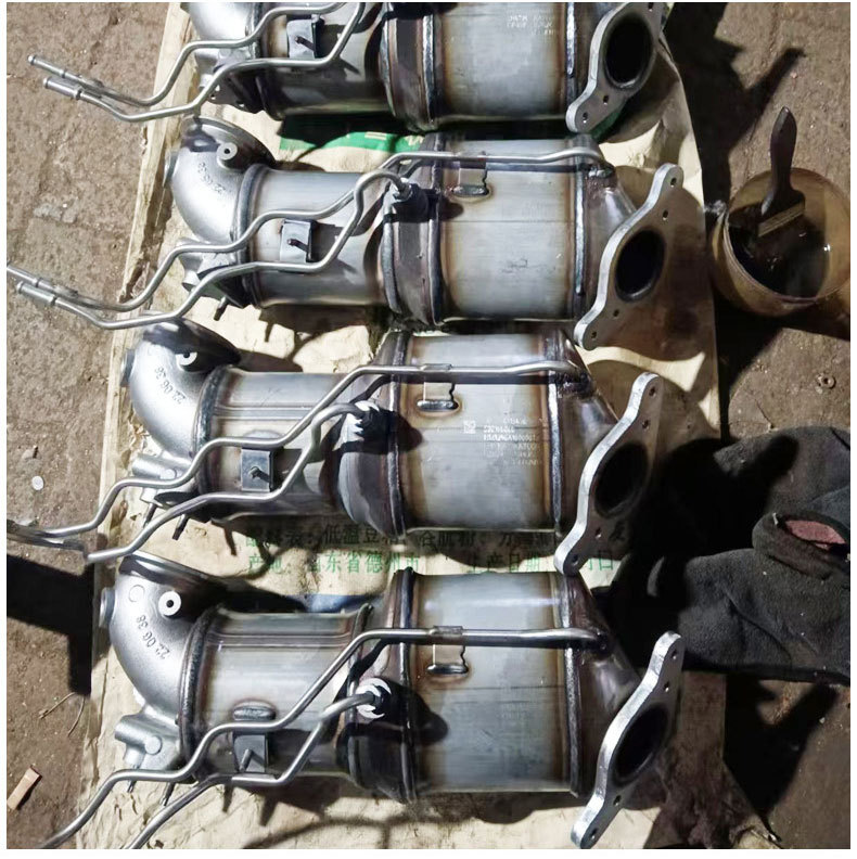 Wholesale multi-specification catalytic converter assemblies suitable for Nissan domestic catalytic converters