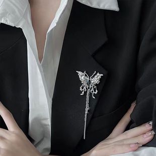 New Butterfly Tassel Brooch Women's Exquisite High-end Niche Design Fashionable Simple All-match Suit Accessories Pin