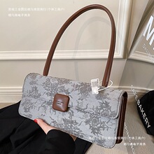 法式小众包包女感法棍包2025新款手提小方包超火腋下