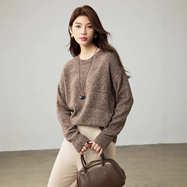 女式针织衫;毛衣;时尚休闲套装