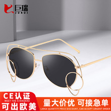 �羳�������߷�ɹ̫����ʱ�д�������ī�����Կ�����ǿ��̫���۾�