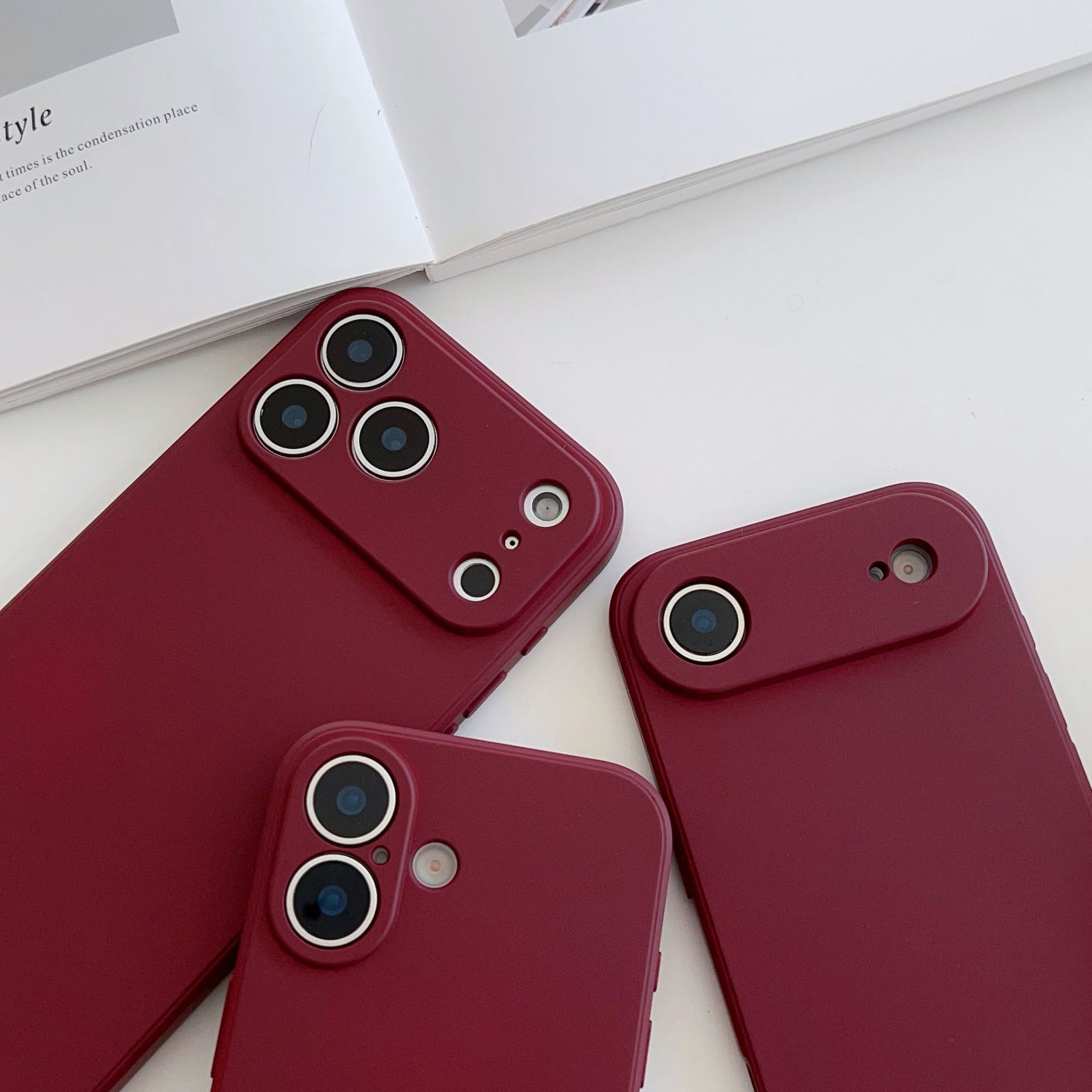 High-End Wine Red Apple Liquid Silicone Case Suitable for Iphone16 Samsung Red Liquid Silicone Mobile Phone Case