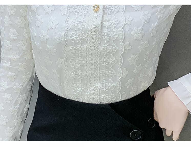 A high-end lace base layer shirt with added fleece and thickening for women in 2022, a stylish long-sleeved, warm and versatile top pic 10