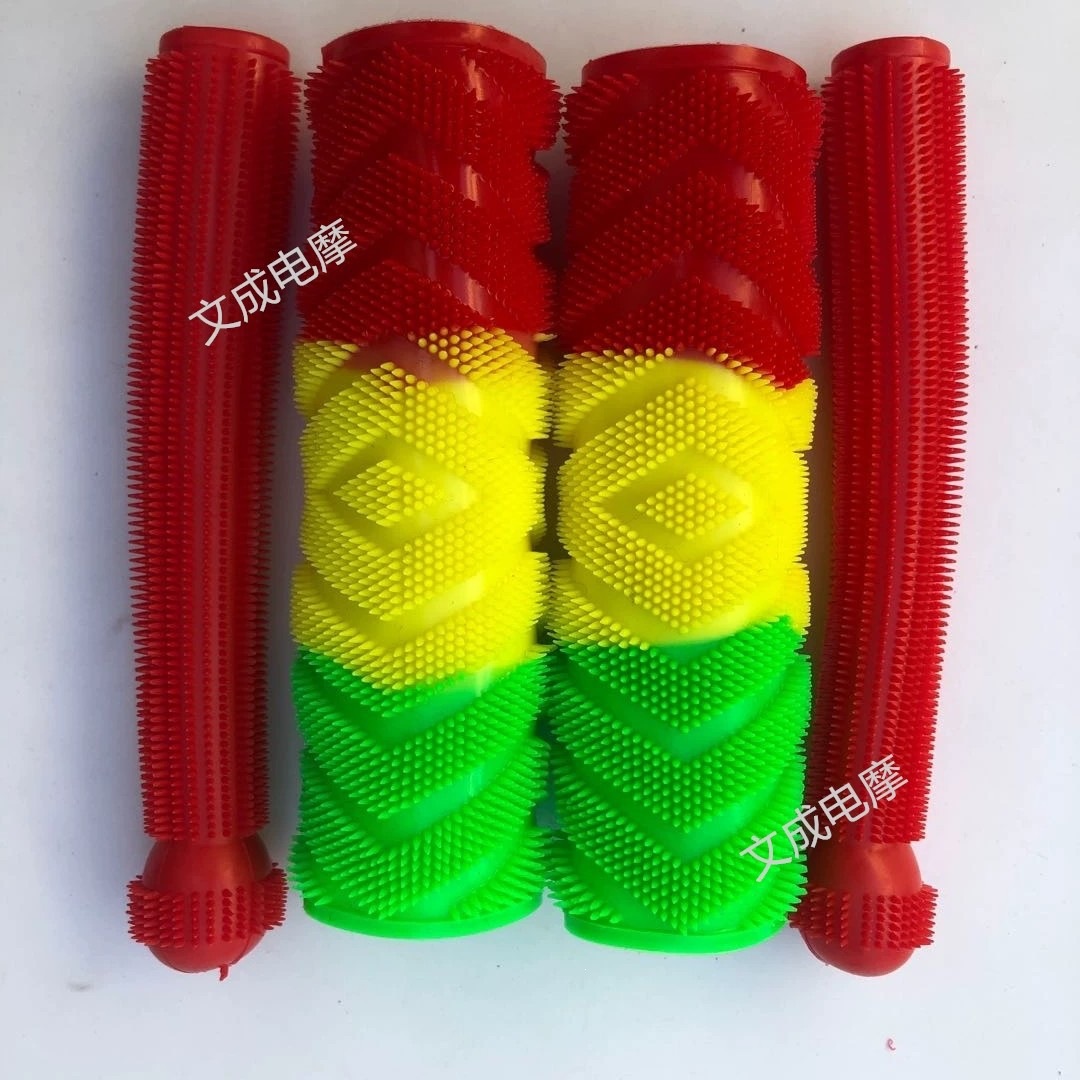 Thickened motorcycle handlebar covers, electric vehicle handlebar gloves, non-slip, sweat-absorbing, anti-freeze rubber covers, scooter plush covers, modified