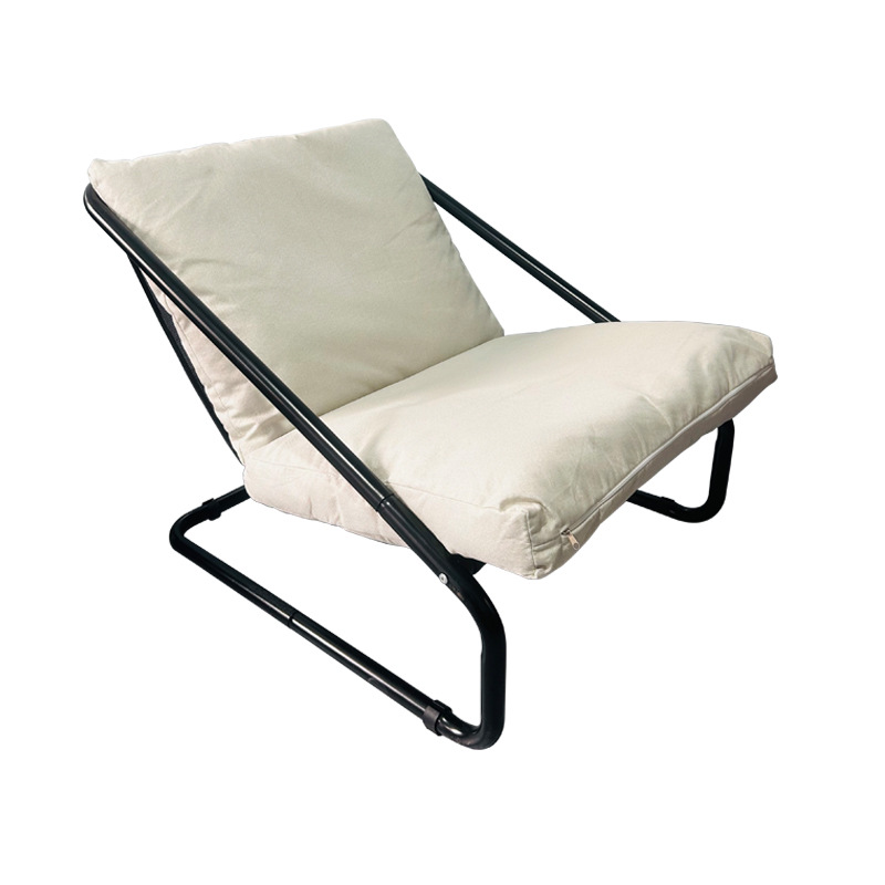 블랙-베이지 쿠션