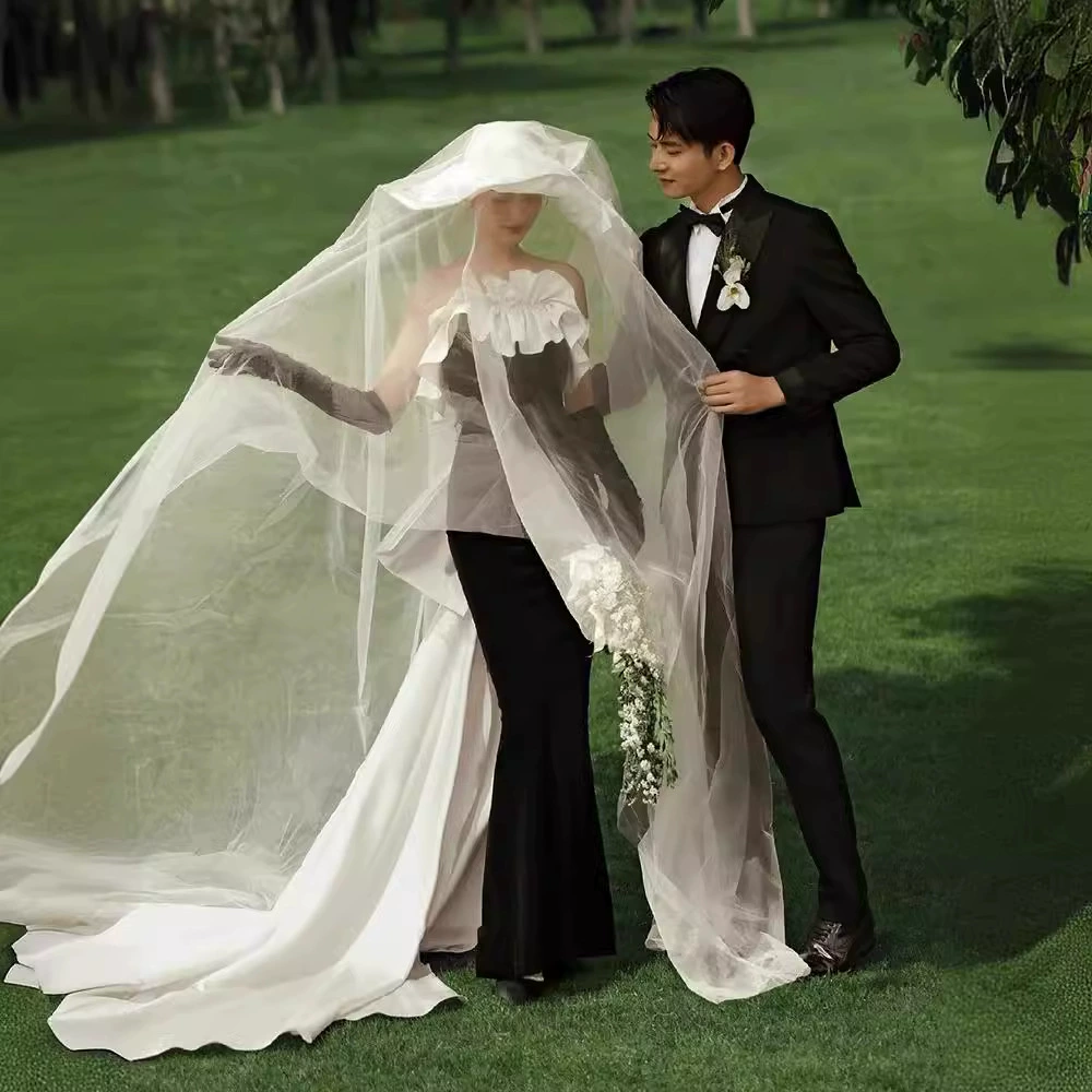 Elegant black velvet wedding dress with fish tail cut, photo session gown with accessories