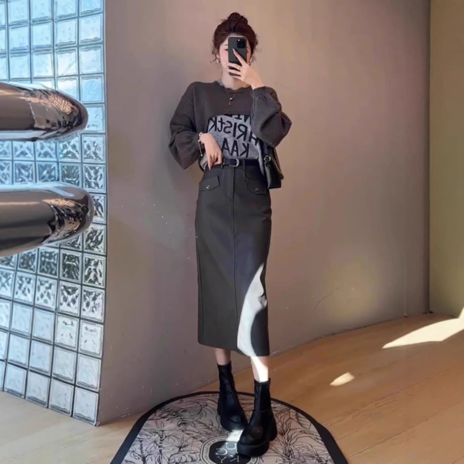 ChicShe Autumn Outfit For Women 2024 New European Printed Letter Blouse Vest Skirt Salt Style Three-Piece Set_voghion.com