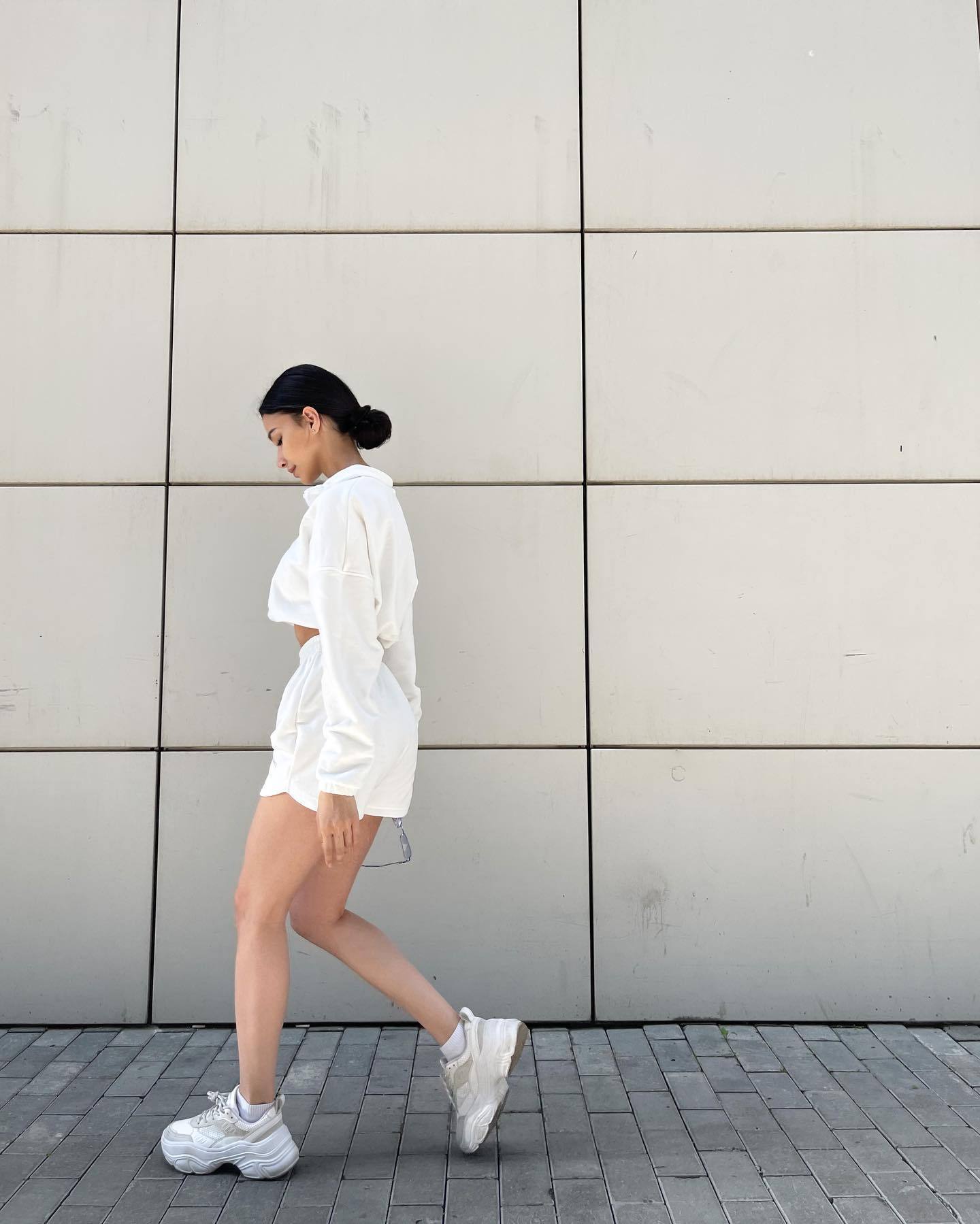 500g Weight Long Sleeve Sleeve Length Polyester Fabric Type Shorts Co-ord Set Sets Type 2 Pieces Set Quantity Casual, Daily, Sports Occasion Turtleneck Neckline Regular Fit Fit Type Solid Color Pattern Spring, Autumn Season Women's Gender Zipper Design Simple Style Style Casual Daily Sports Women's Simple Style Solid Color Polyester Zipper Shorts Co-ord Set Shorts Sets 6