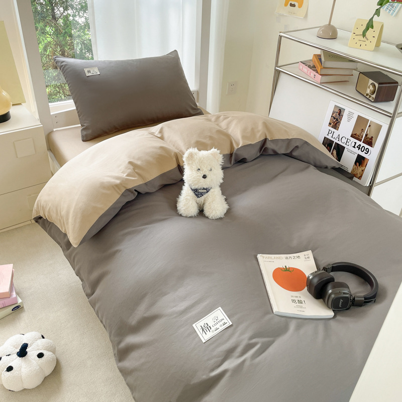 Temporada de apertura cama de dormitorio de estudiantes de color sólido de tres piezas de algodón puro 2025 nuevo estilo sábana cubierta de edredón sábana