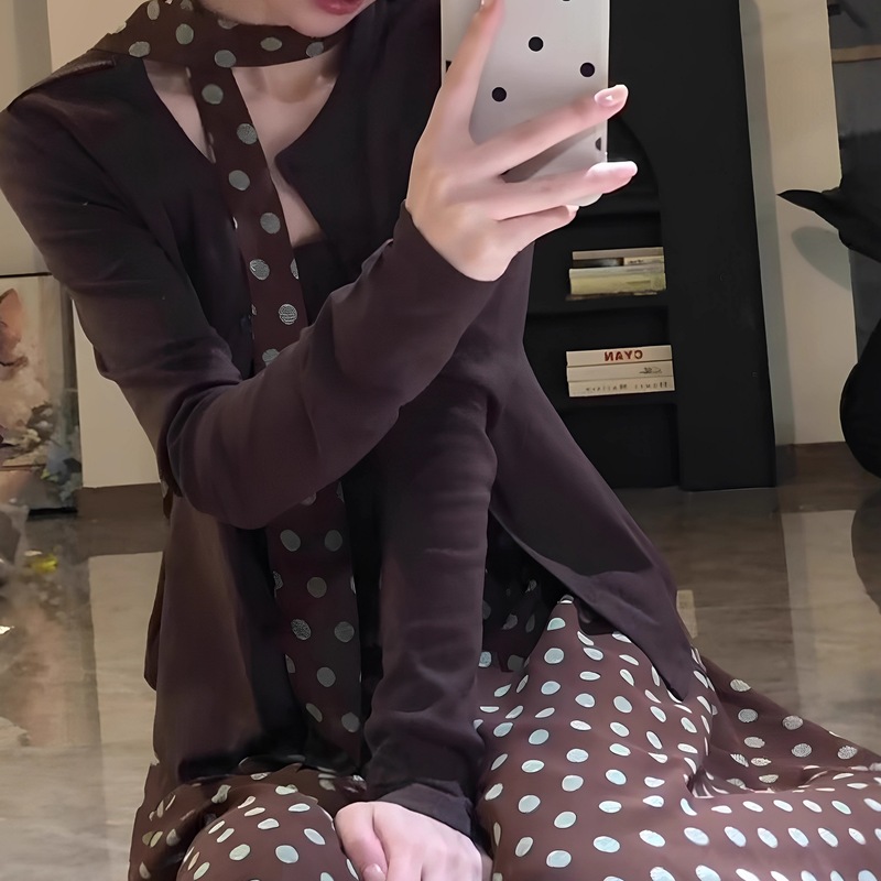 韩系穿搭一整套甜美减龄温柔吊带上衣针织开衫波点半身裙三件套女|undefined