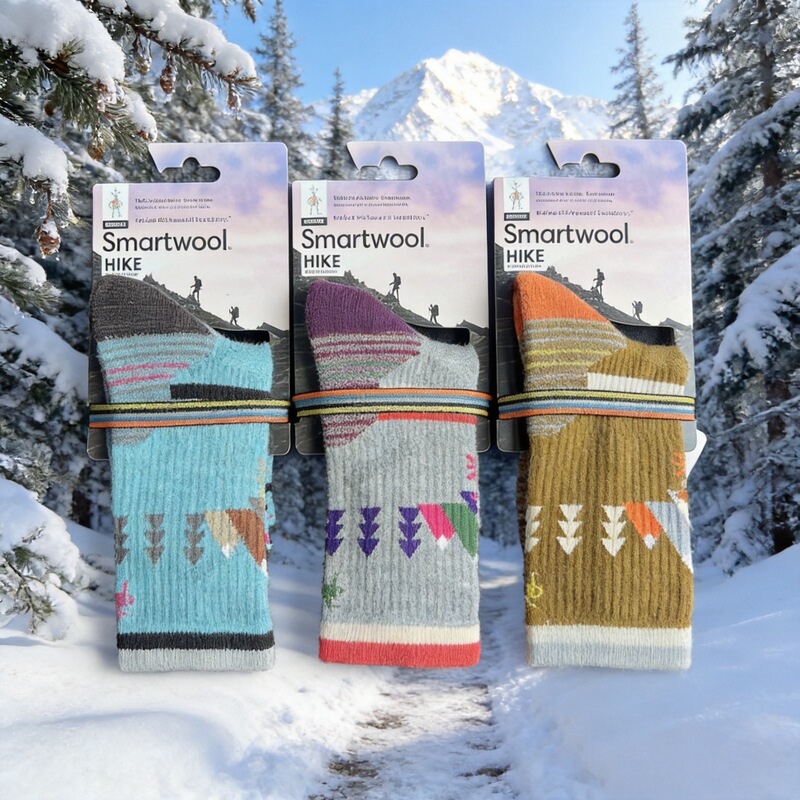 Merino Wool Outdoor Mid-Calf Hiking and Trail Running Socks That Absorb Sweat Merino Wool Outdoor Mid-Calf Hiking and Trail Running Socks That Absorb Sweat