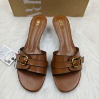 2026 New Type One Line Belt Buckle Decoration Solid Color Square Head Cross border Shoes Foreign Trade Large Flat Flat Casual Slippers
