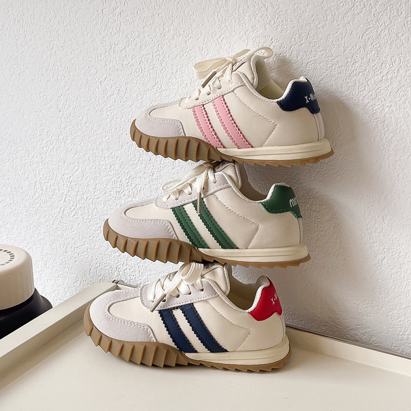 Zapatos para niñas, zapatos deportivos, modelos de otoño 2025, nuevos zapatos de deporte ligeros casuales para niños, zapatos de Forrest para niñas, primavera y otoño